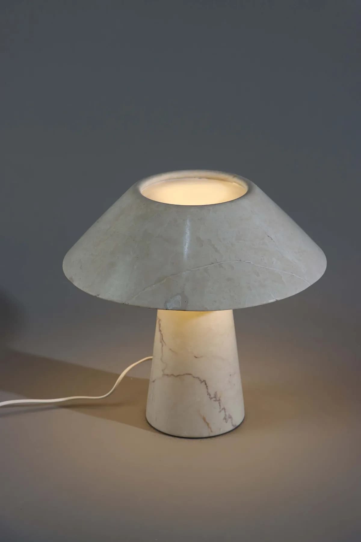 Tokyo marble table lamp in Pure Beige, view 2