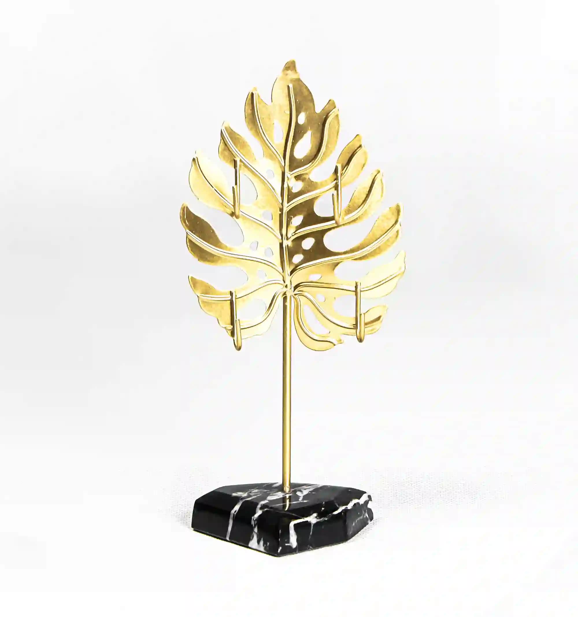 Palm handmade marble jewelry holder