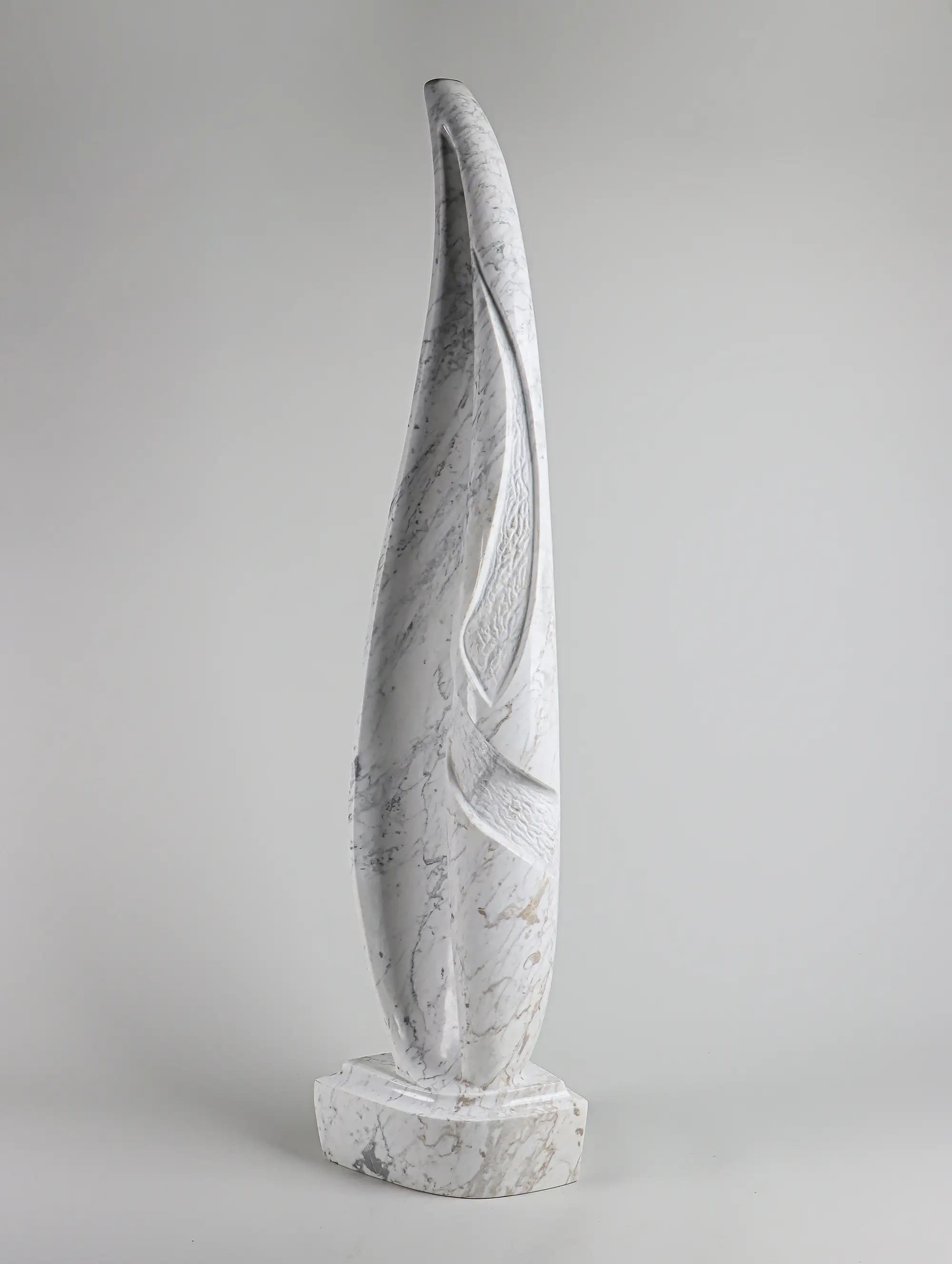 Suavemente marble sculpture