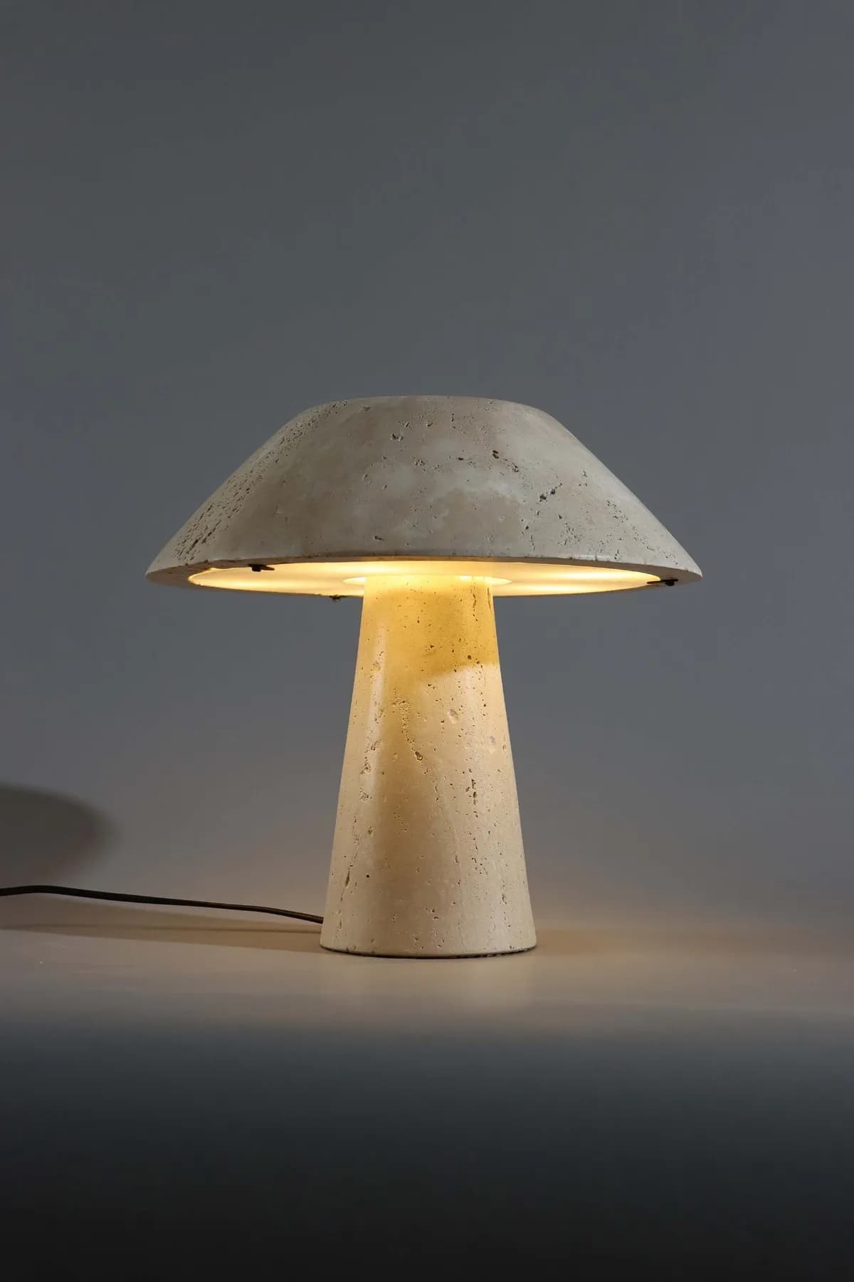 Tokyo marble table lamp in Beige Travertine
